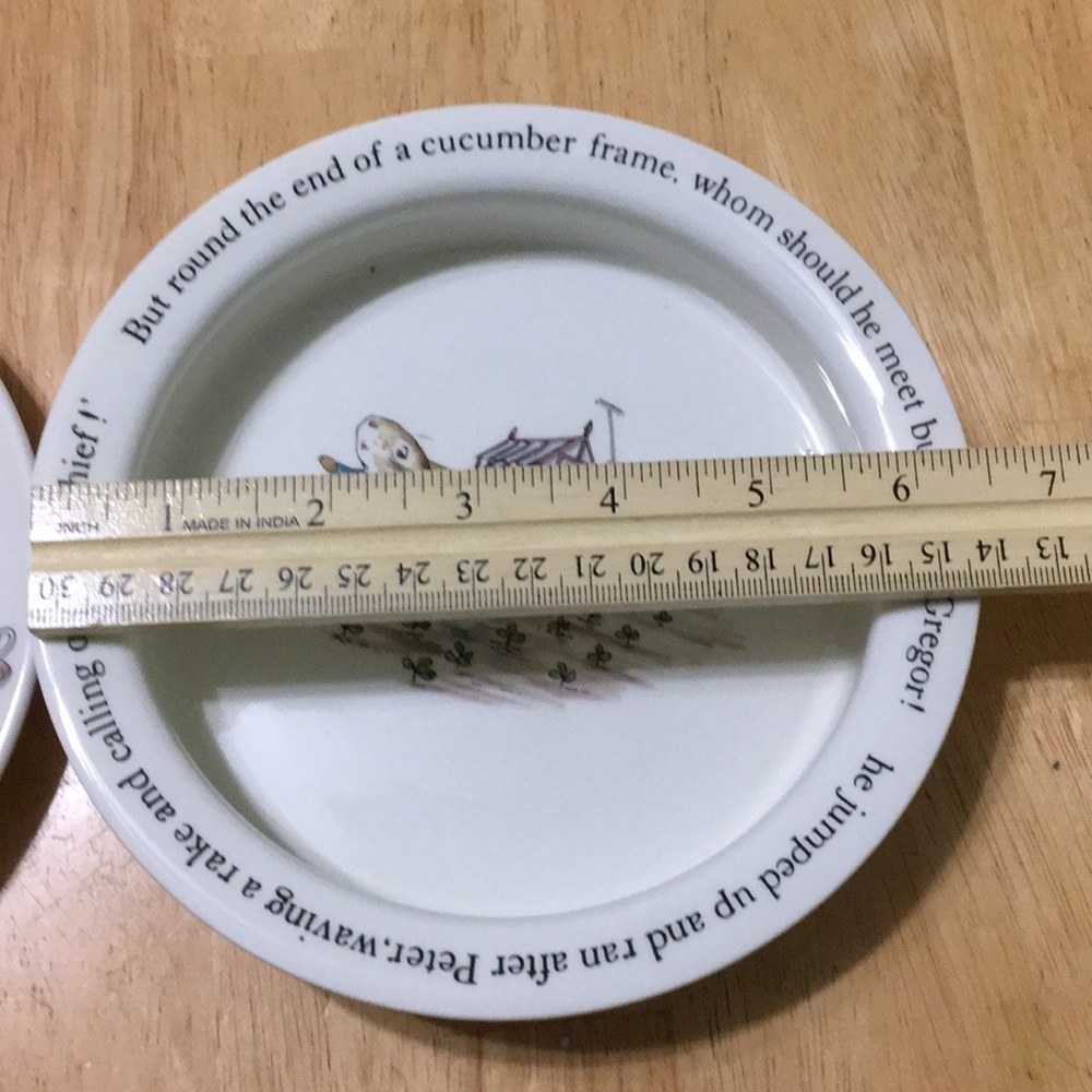 Wedgewood Peter Rabbit Nursery Set - Picture 11 of 13